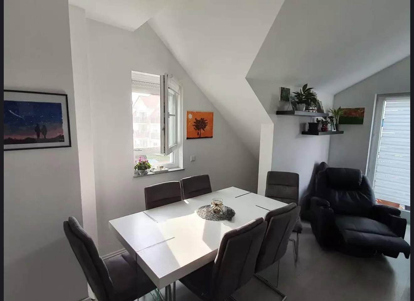 Pronájem bytu 4+1 125 m², Salzelmener Str.5/1, Bad Rappenau, Bádensko-Württembersko Pronájem bytu 4+1 125 m², Salzelmener Str.5/1, Bad Rappenau, Bádensko-Württembersko
