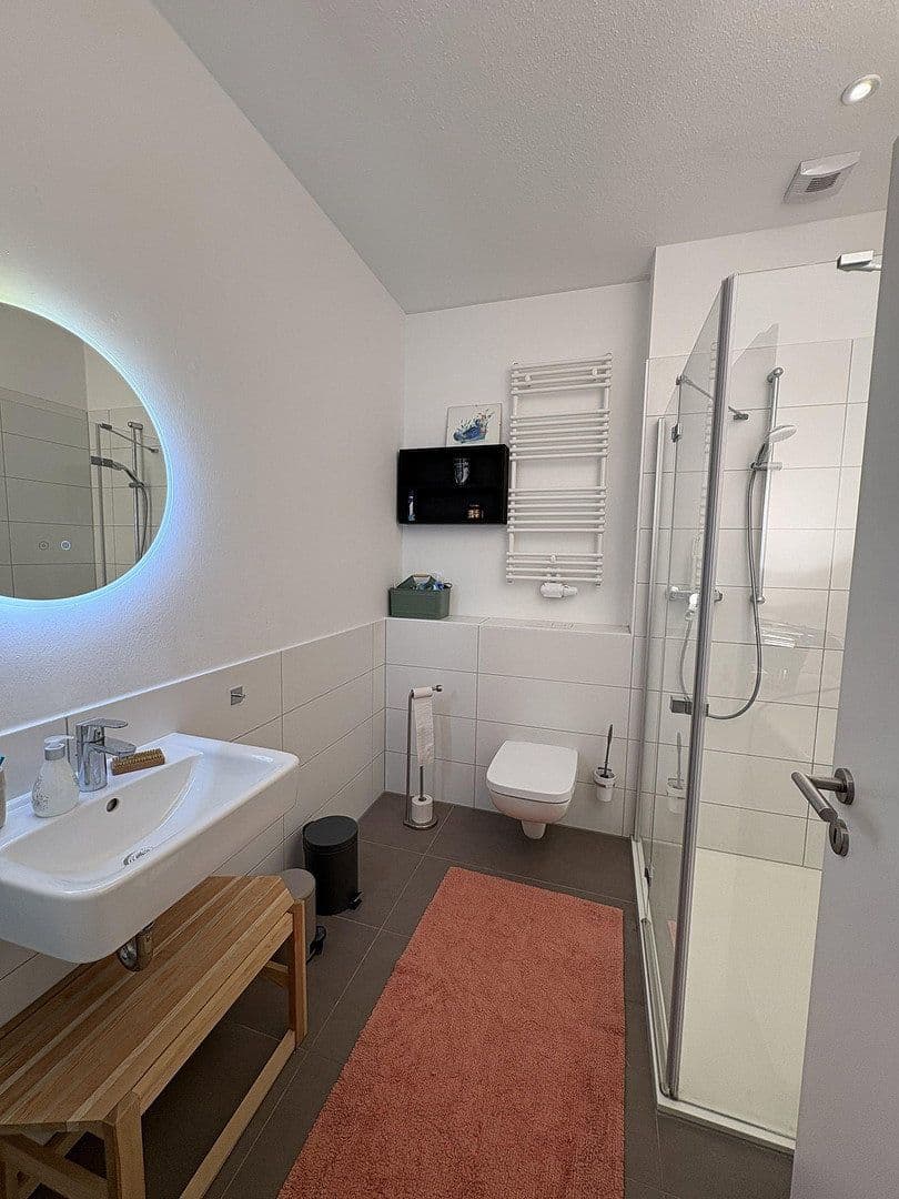 Prodej domu 145 m², pozemek 144 m², Helmut-Schmidt-Ring, Röthenbach an der Pegnitz, Bavorsko Prodej domu 145 m², pozemek 144 m², Helmut-Schmidt-Ring, Röthenbach an der Pegnitz, Bavorsko
