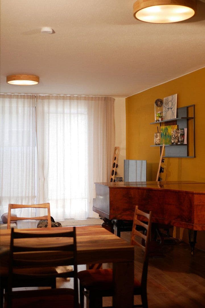 Prodej domu 145 m², pozemek 144 m², Helmut-Schmidt-Ring, Röthenbach an der Pegnitz, Bavorsko Prodej domu 145 m², pozemek 144 m², Helmut-Schmidt-Ring, Röthenbach an der Pegnitz, Bavorsko