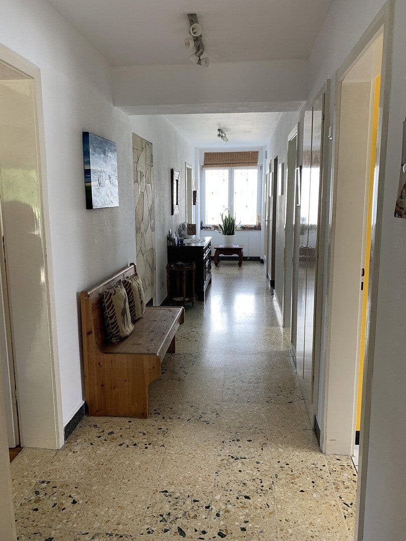 Prodej bytu 3+1 100 m², Weinstadt, Bádensko-Württembersko Prodej bytu 3+1 100 m², Weinstadt, Bádensko-Württembersko