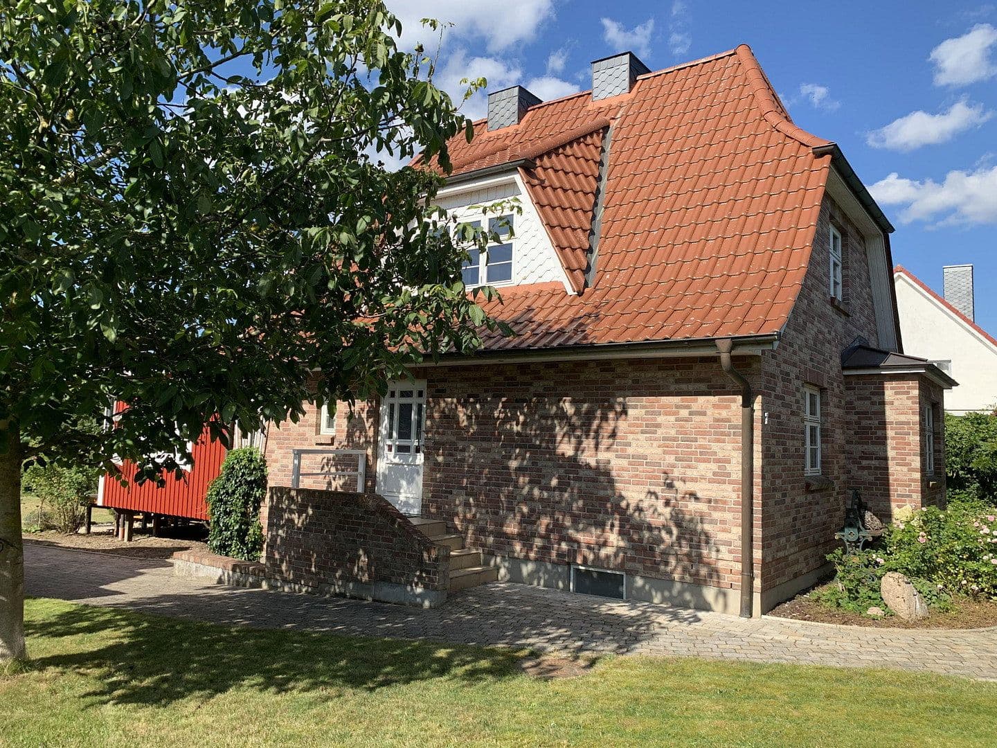 Prodej domu 186 m², pozemek 1.762 m², Bosau, Šlesvicko-Holštýnsko Prodej domu 186 m², pozemek 1.762 m², Bosau, Šlesvicko-Holštýnsko
