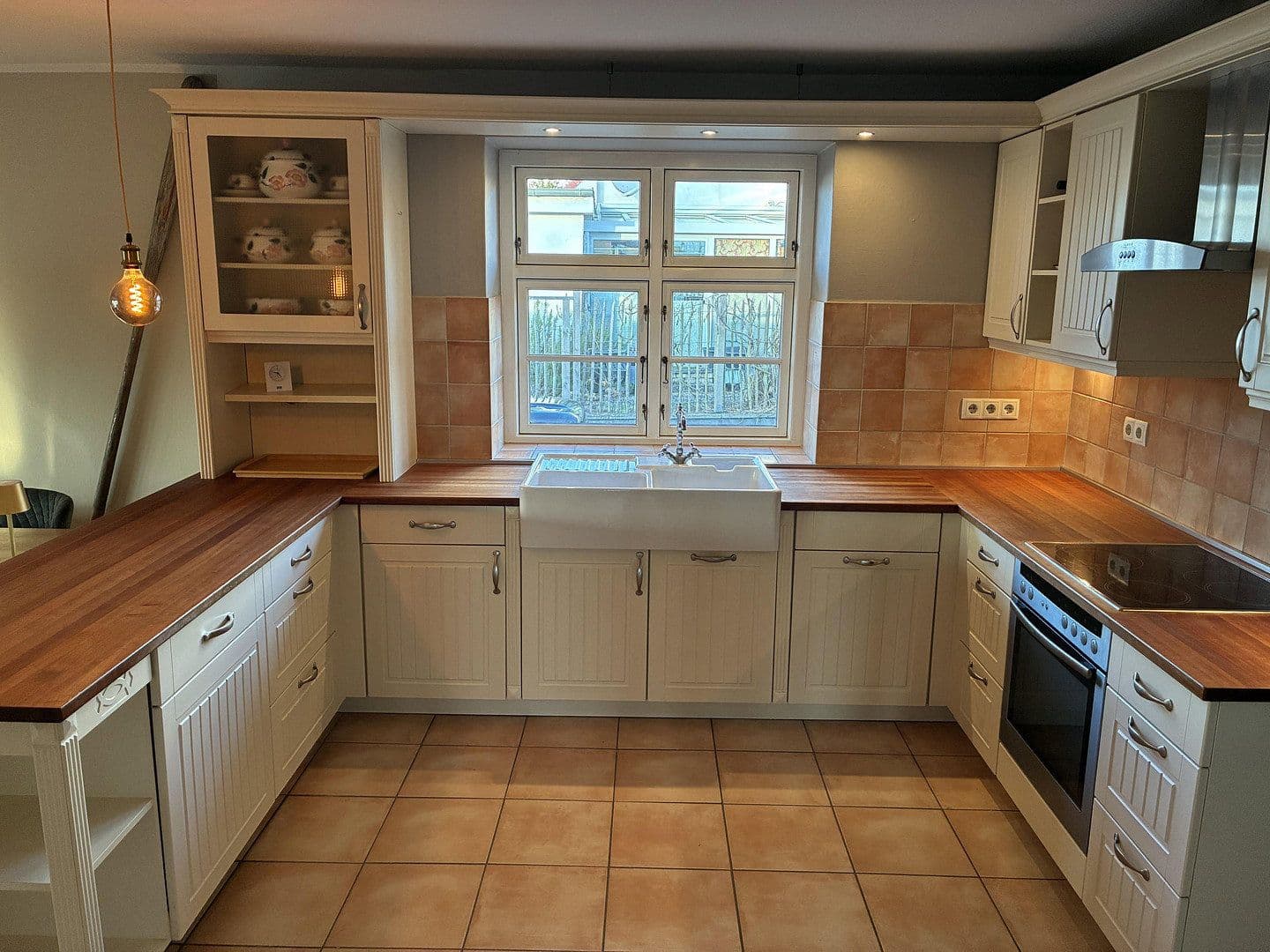 Prodej domu 186 m², pozemek 1.762 m², Bosau, Šlesvicko-Holštýnsko Prodej domu 186 m², pozemek 1.762 m², Bosau, Šlesvicko-Holštýnsko