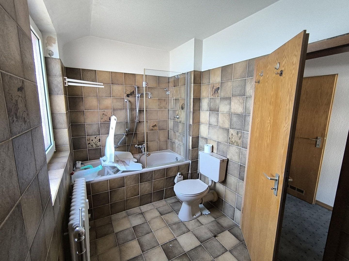 Prodej bytu 4+kk 148 m², Roonstrasse 3, Dinslaken, Severní Porýní-Vestfálsko Prodej bytu 4+kk 148 m², Roonstrasse 3, Dinslaken, Severní Porýní-Vestfálsko