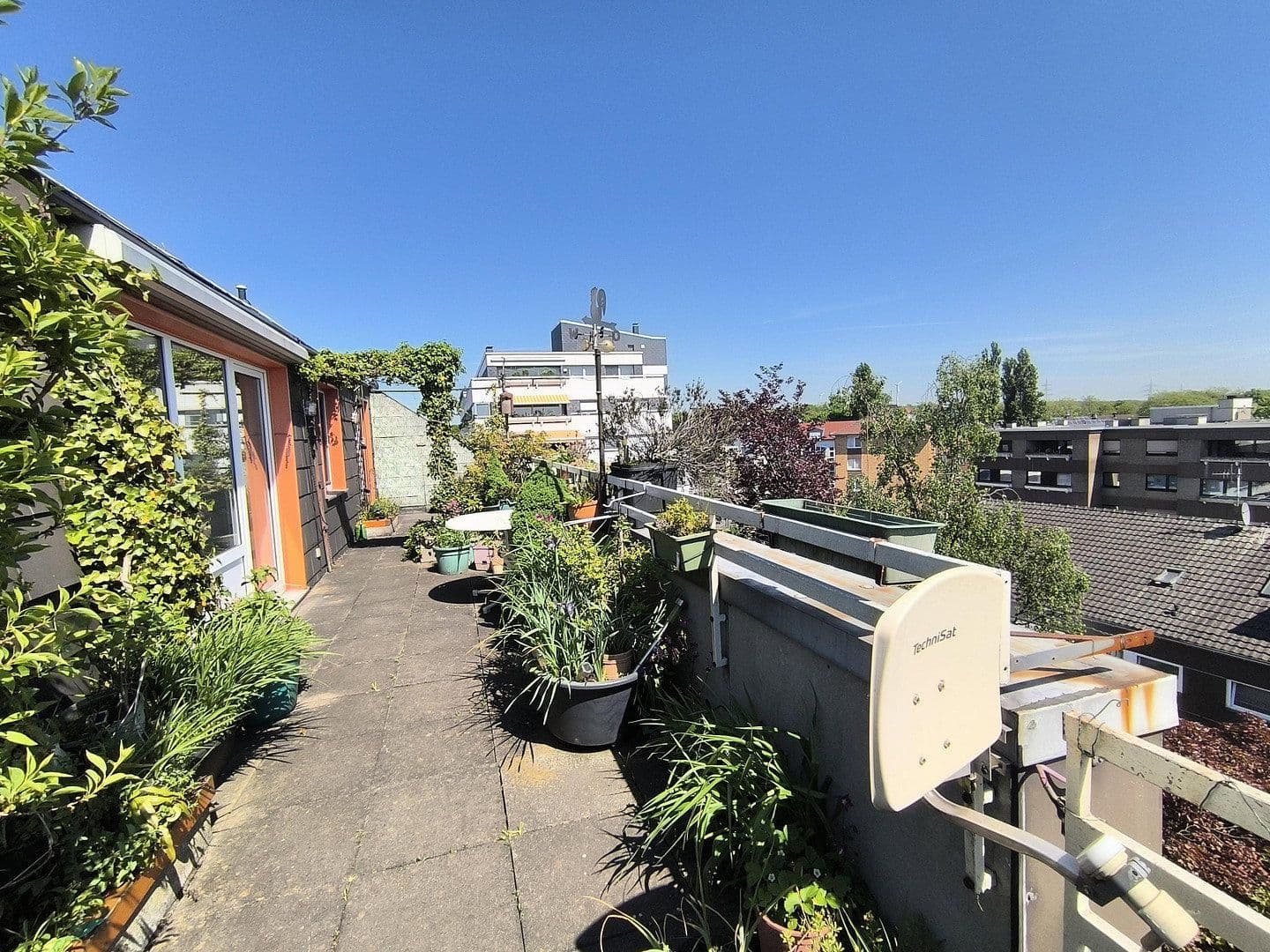 Prodej bytu 4+kk 148 m², Roonstrasse 3, Dinslaken, Severní Porýní-Vestfálsko Prodej bytu 4+kk 148 m², Roonstrasse 3, Dinslaken, Severní Porýní-Vestfálsko