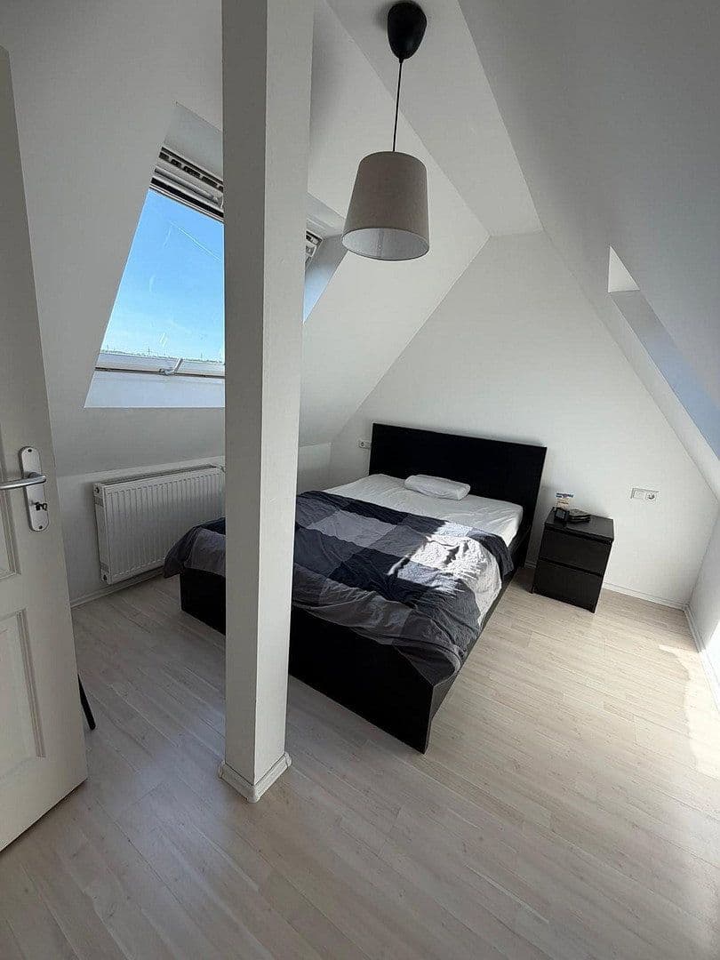 Pronájem bytu 2+1 65 m², Besigheim, Bádensko-Württembersko Pronájem bytu 2+1 65 m², Besigheim, Bádensko-Württembersko