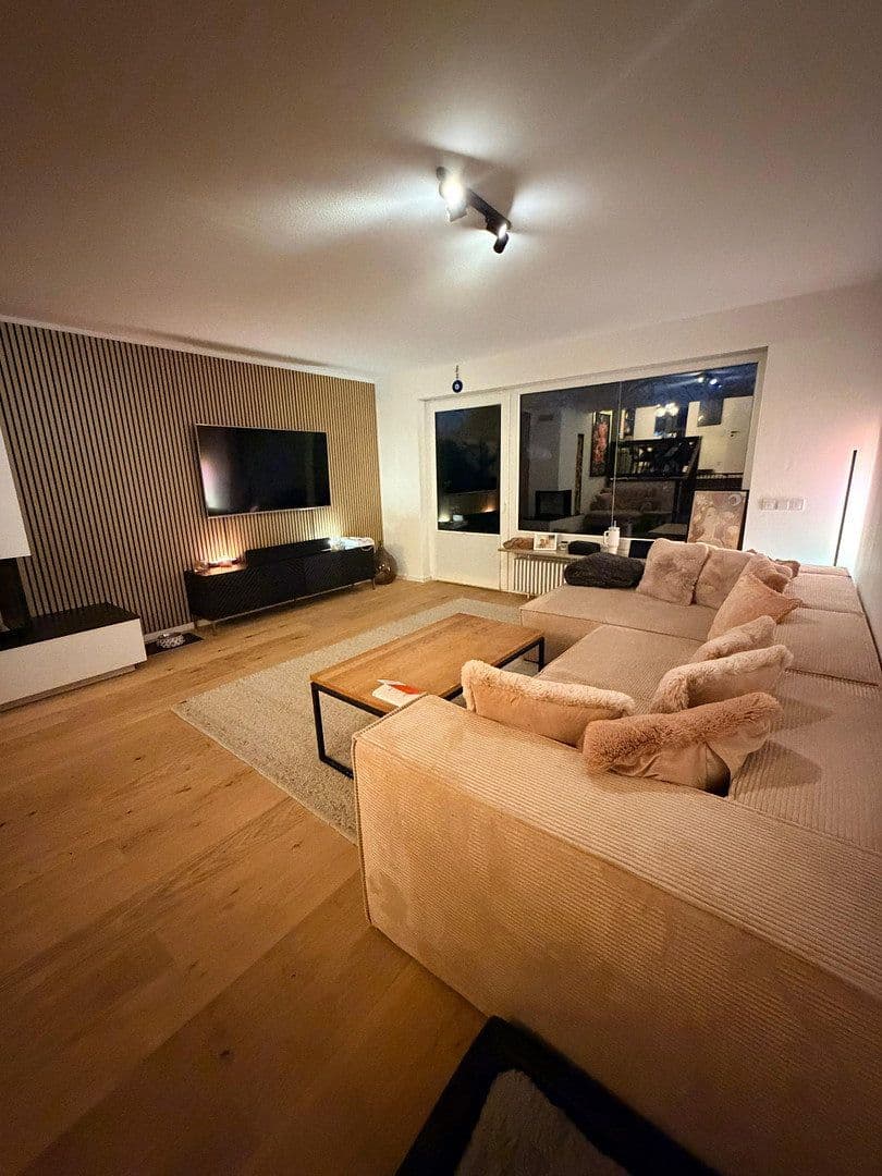Prodej domu 130 m², pozemek 130 m², München, Bavorsko Prodej domu 130 m², pozemek 130 m², München, Bavorsko