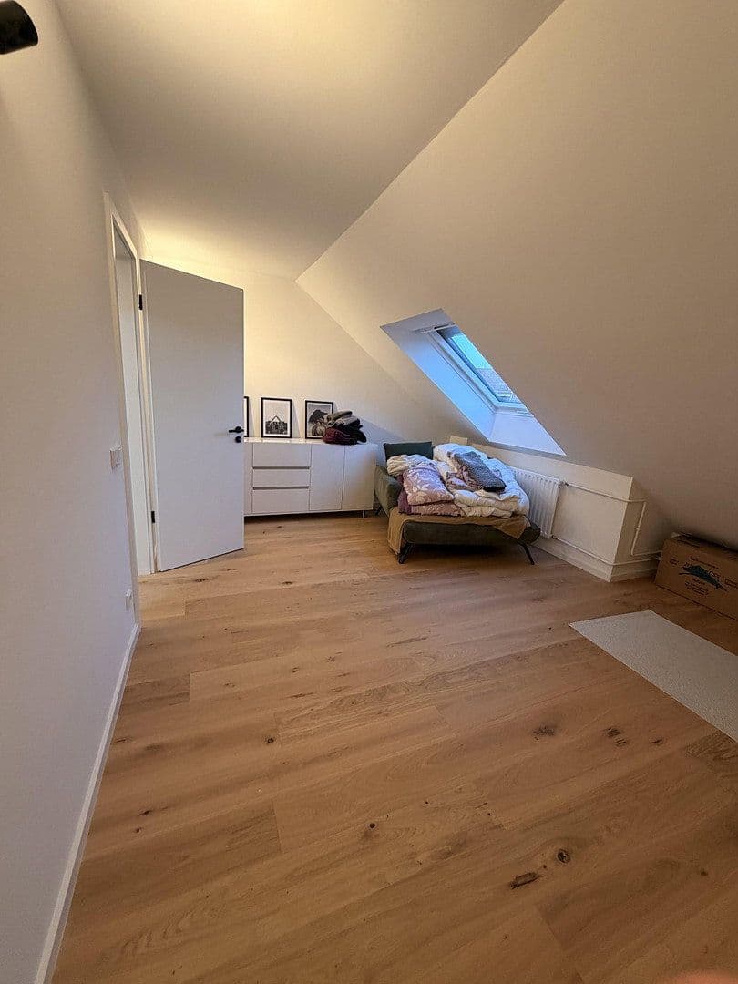 Prodej domu 130 m², pozemek 130 m², München, Bavorsko Prodej domu 130 m², pozemek 130 m², München, Bavorsko