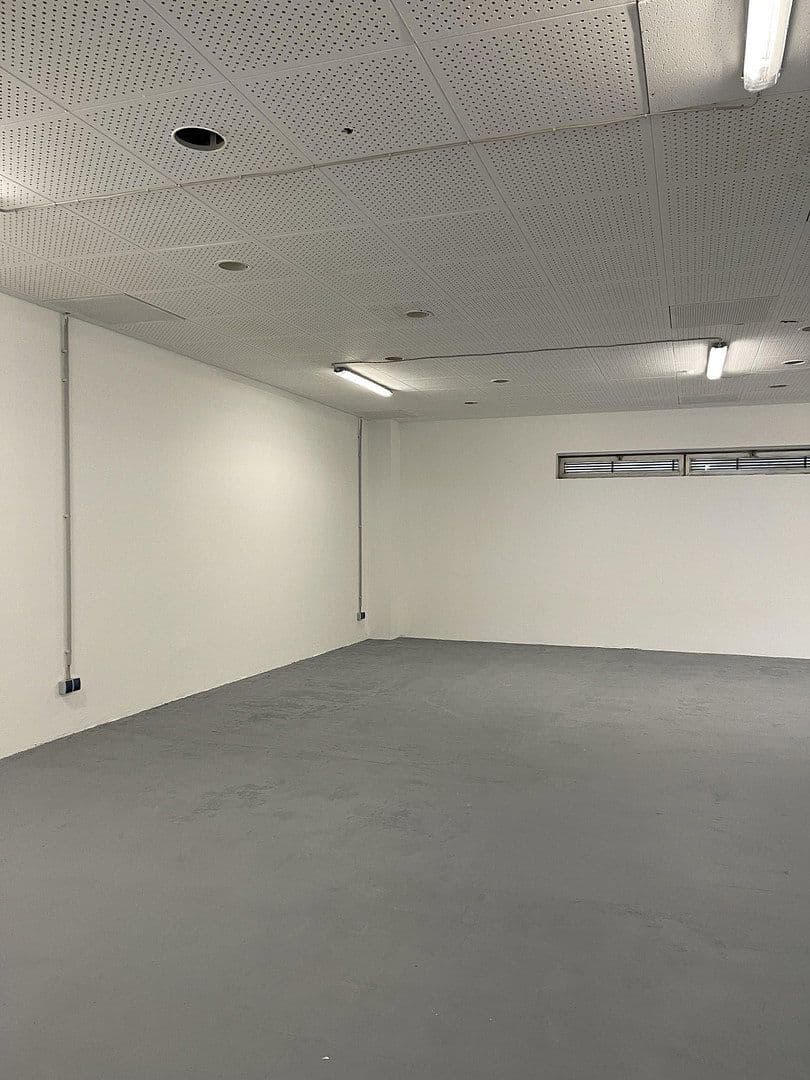 Pronájem nebytového prostoru 500 m², Bochum, Severní Porýní-Vestfálsko Pronájem nebytového prostoru 500 m², Bochum, Severní Porýní-Vestfálsko