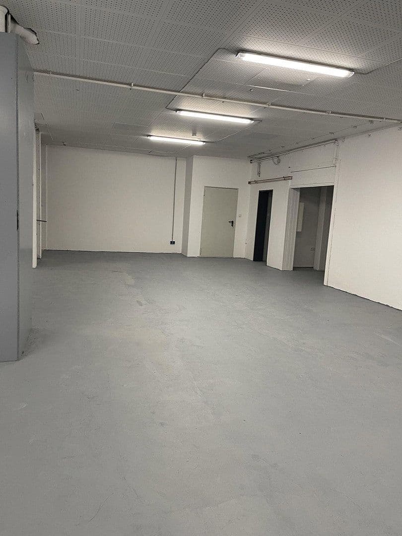 Pronájem nebytového prostoru 500 m², Bochum, Severní Porýní-Vestfálsko Pronájem nebytového prostoru 500 m², Bochum, Severní Porýní-Vestfálsko