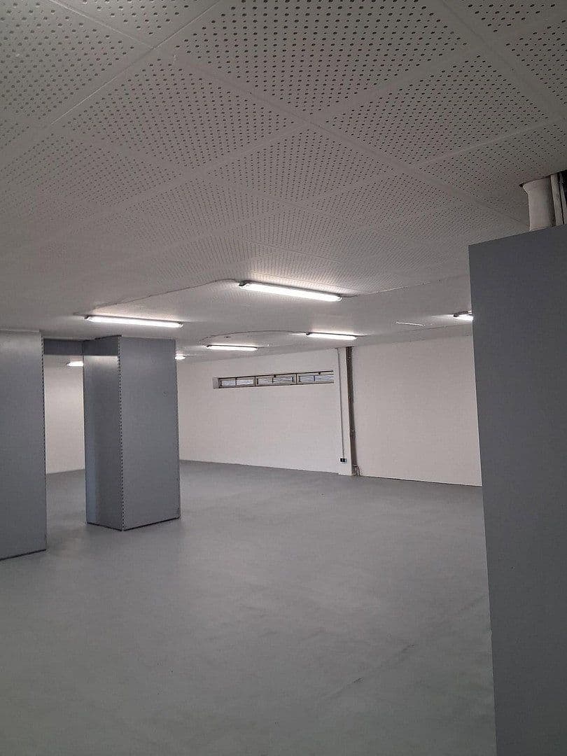 Pronájem nebytového prostoru 500 m², Bochum, Severní Porýní-Vestfálsko Pronájem nebytového prostoru 500 m², Bochum, Severní Porýní-Vestfálsko
