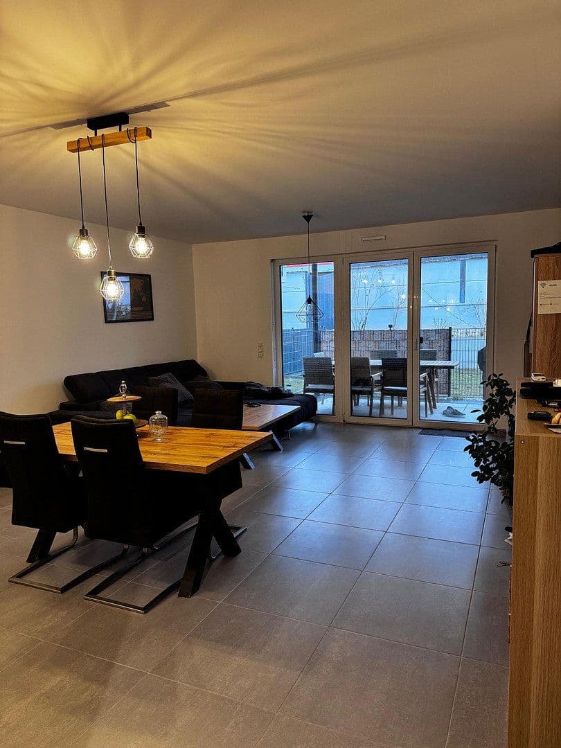 Pronájem bytu 2+1 80 m², Weinheimer Landstraße 71, Alzey, Porýní-Falc Pronájem bytu 2+1 80 m², Weinheimer Landstraße 71, Alzey, Porýní-Falc