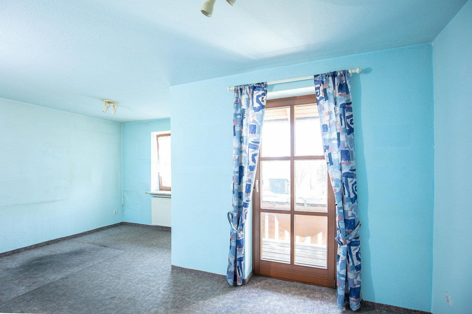 Prodej domu 135 m², pozemek 325 m², Schulstraße 20e, Großheirath, Bavorsko Prodej domu 135 m², pozemek 325 m², Schulstraße 20e, Großheirath, Bavorsko
