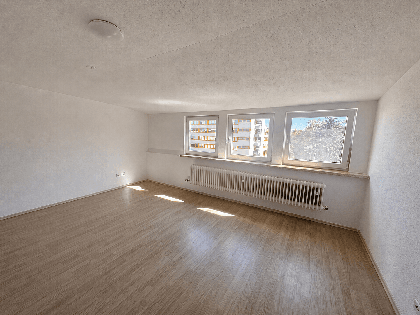 Pronájem bytu 6+1 150 m², Neuwied, Porýní-Falc Pronájem bytu 6+1 150 m², Neuwied, Porýní-Falc