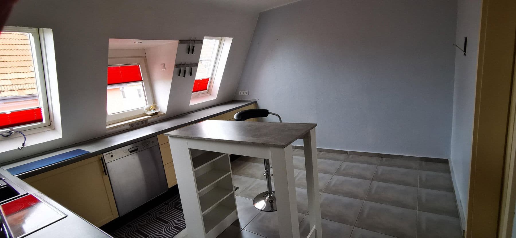 Prodej bytu 2+kk 80 m², Herzogstraße 76, Pirmasens, Porýní-Falc Prodej bytu 2+kk 80 m², Herzogstraße 76, Pirmasens, Porýní-Falc