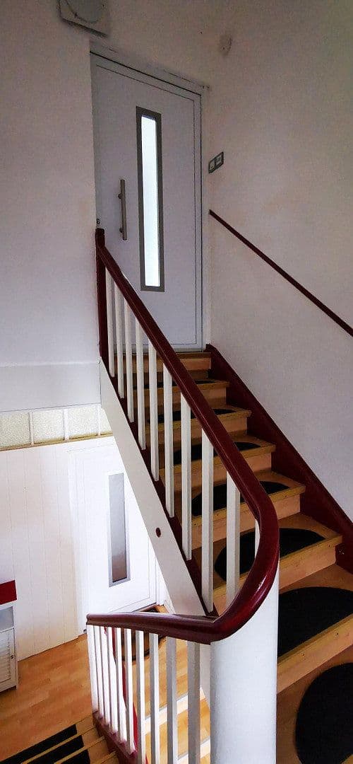 Prodej bytu 2+kk 80 m², Herzogstraße 76, Pirmasens, Porýní-Falc Prodej bytu 2+kk 80 m², Herzogstraße 76, Pirmasens, Porýní-Falc