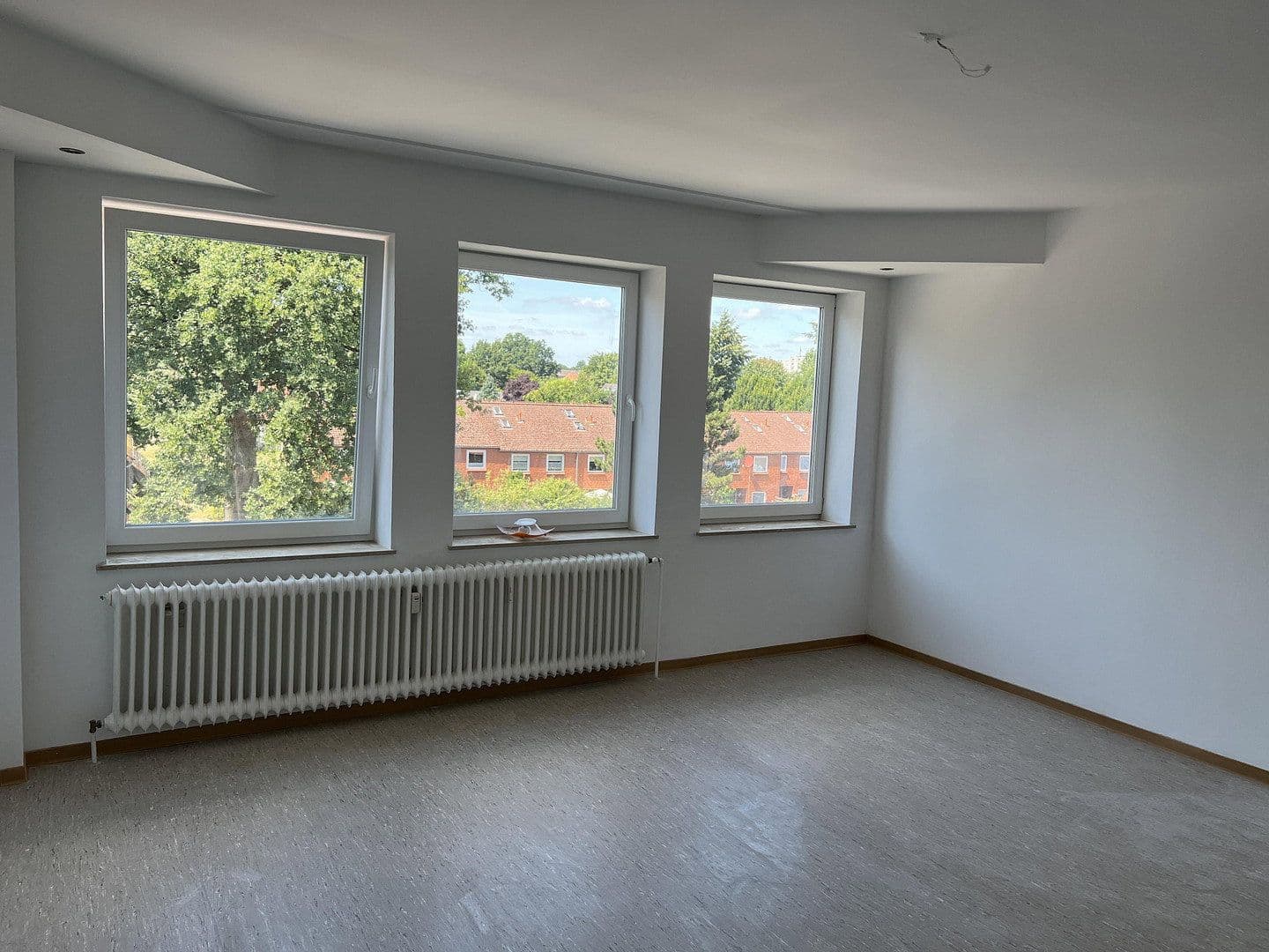 Pronájem bytu 2+1 60 m², Bergen, Dolní Sasko Pronájem bytu 2+1 60 m², Bergen, Dolní Sasko