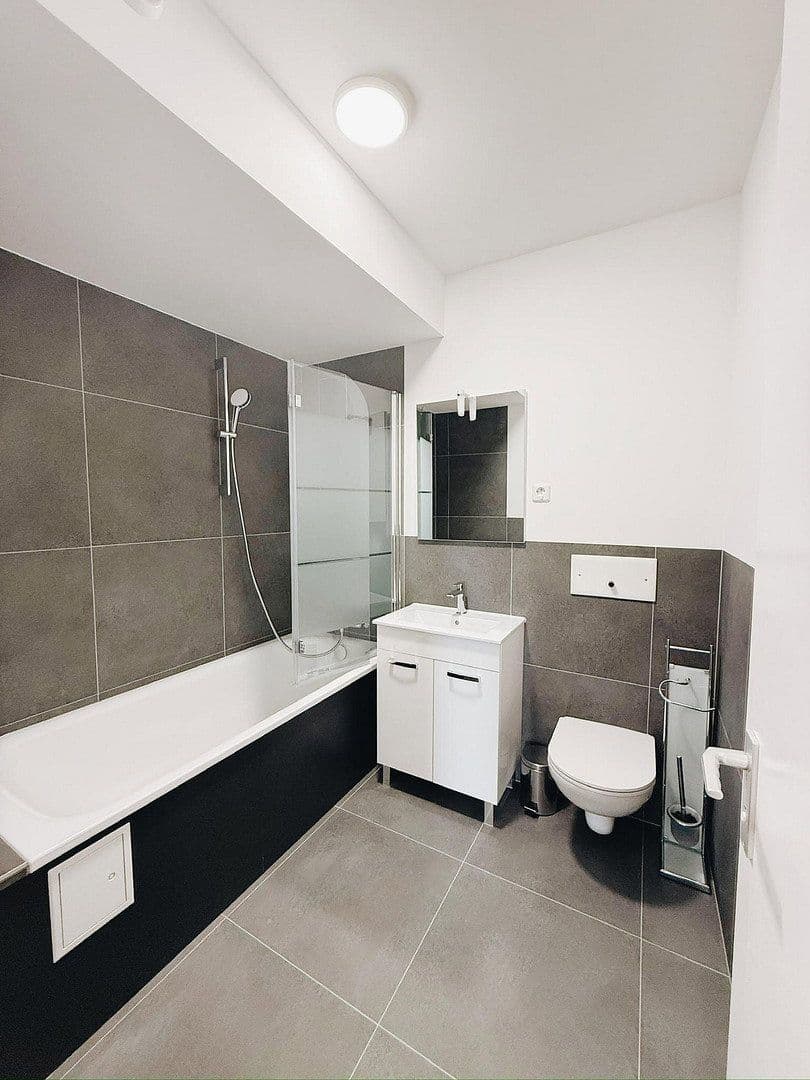 Pronájem bytu 1+1 36 m², Nadi Straße 22, München, Bavorsko Pronájem bytu 1+1 36 m², Nadi Straße 22, München, Bavorsko