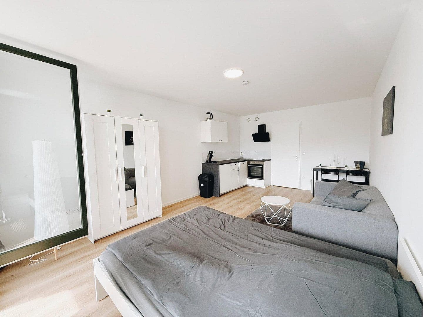 Pronájem bytu 1+1 36 m², Nadi Straße 22, München, Bavorsko Pronájem bytu 1+1 36 m², Nadi Straße 22, München, Bavorsko