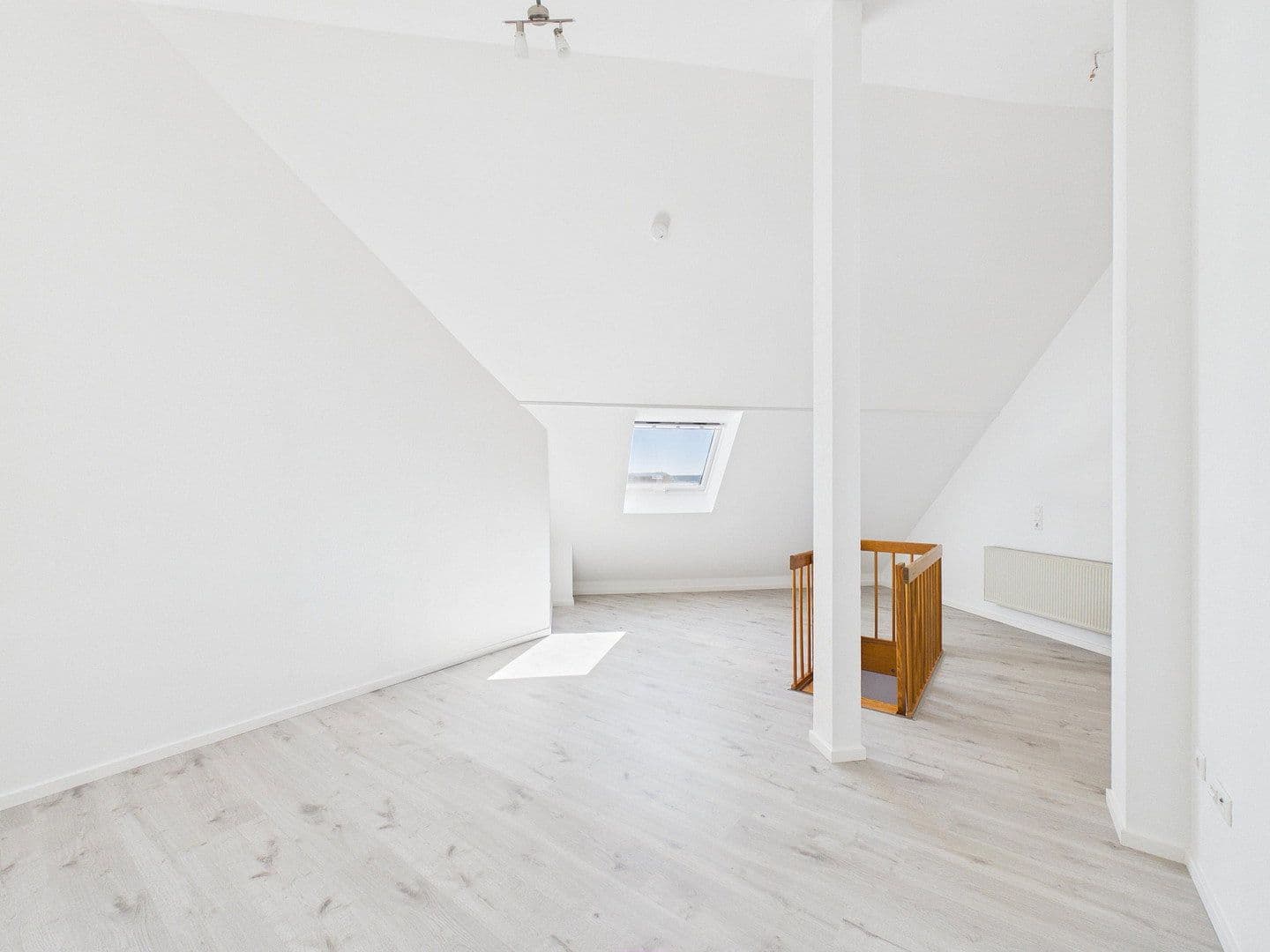 Pronájem bytu 2+1 72 m², Michaelstraße 123, Schwäbisch Hall, Bádensko-Württembersko Pronájem bytu 2+1 72 m², Michaelstraße 123, Schwäbisch Hall, Bádensko-Württembersko