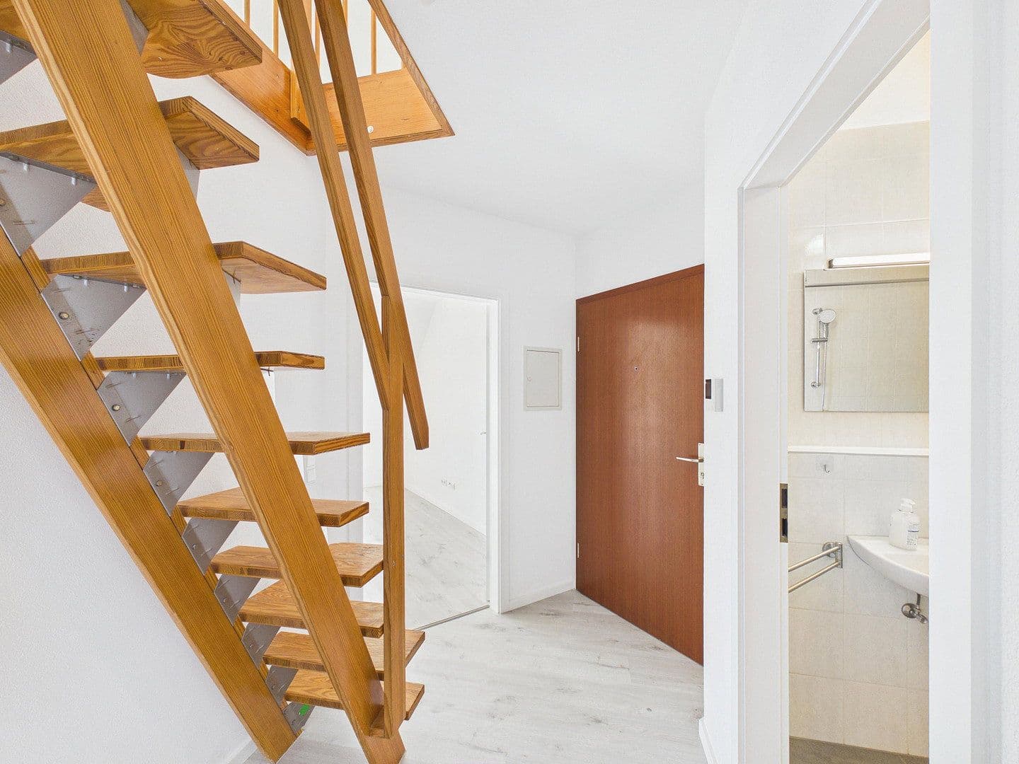 Pronájem bytu 2+1 72 m², Michaelstraße 123, Schwäbisch Hall, Bádensko-Württembersko Pronájem bytu 2+1 72 m², Michaelstraße 123, Schwäbisch Hall, Bádensko-Württembersko
