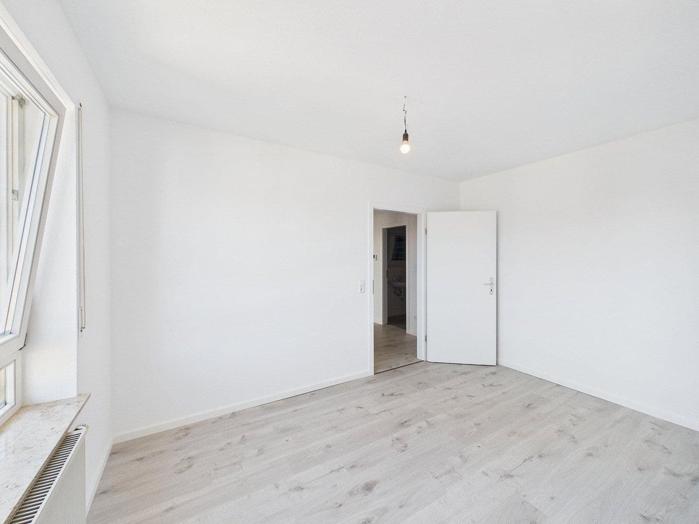 Pronájem bytu 2+1 72 m², Michaelstraße 123, Schwäbisch Hall, Bádensko-Württembersko Pronájem bytu 2+1 72 m², Michaelstraße 123, Schwäbisch Hall, Bádensko-Württembersko
