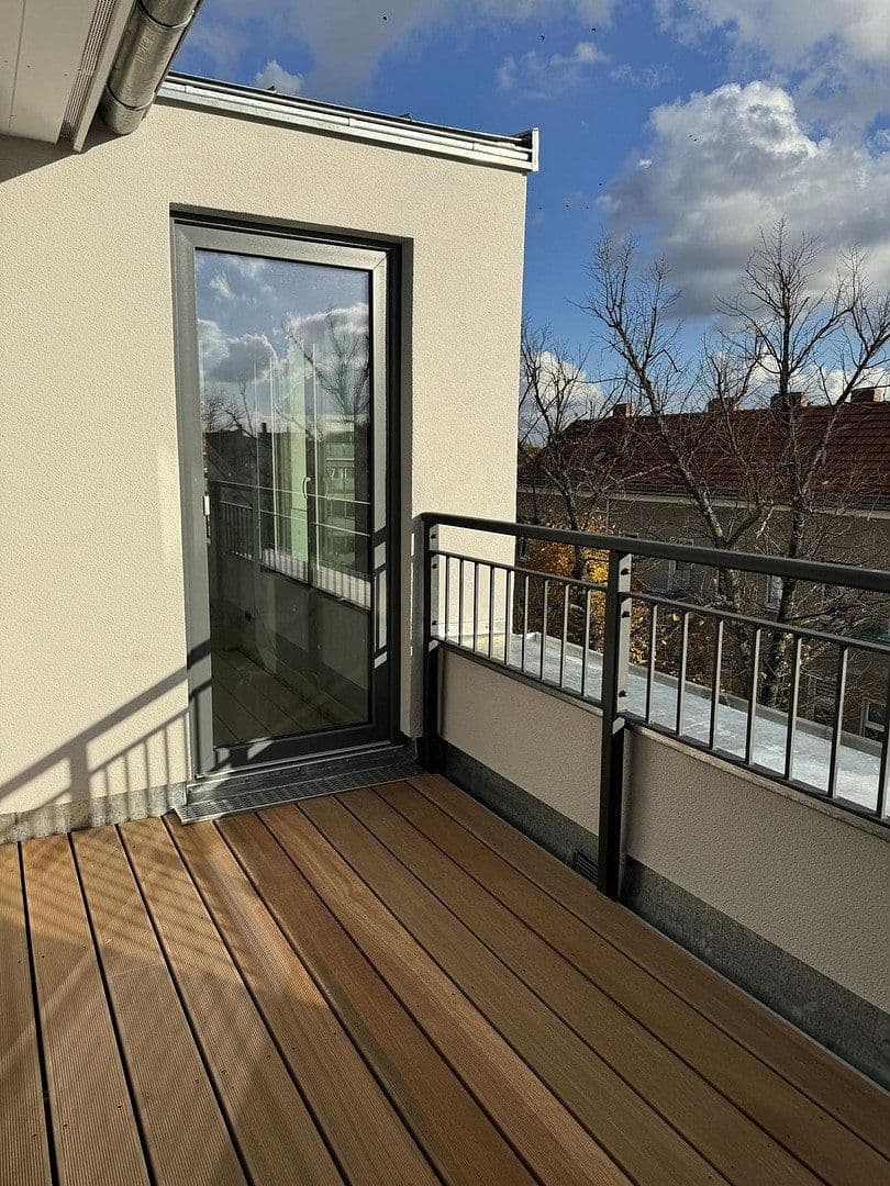 Prodej bytu 3+1 80 m², Walderseestraße, Berlin, Berlín Prodej bytu 3+1 80 m², Walderseestraße, Berlin, Berlín