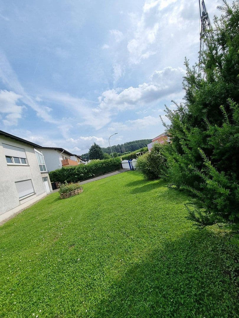 Prodej domu 190 m², pozemek 865 m², Goldbachstr. 2A, Florstadt, Hessen Prodej domu 190 m², pozemek 865 m², Goldbachstr. 2A, Florstadt, Hessen