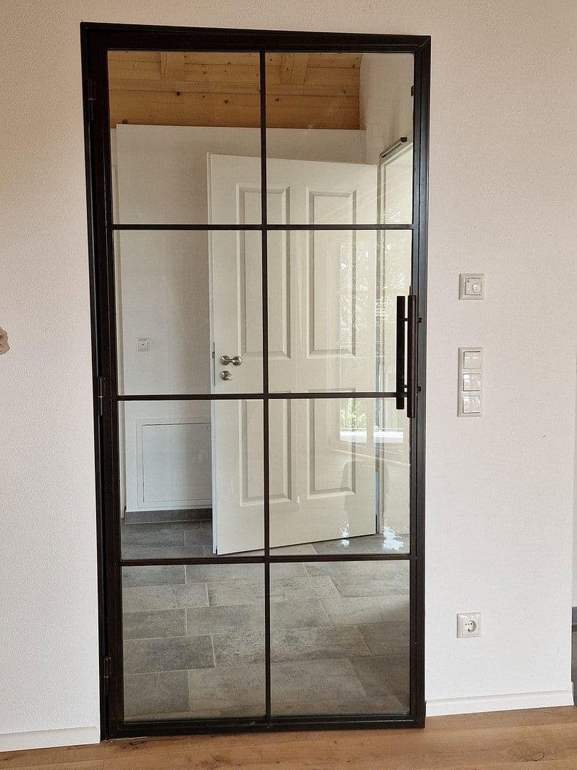 Pronájem bytu 4+1 140 m², Otto-Geist-Straße 17, Eiselfing, Bavorsko Pronájem bytu 4+1 140 m², Otto-Geist-Straße 17, Eiselfing, Bavorsko
