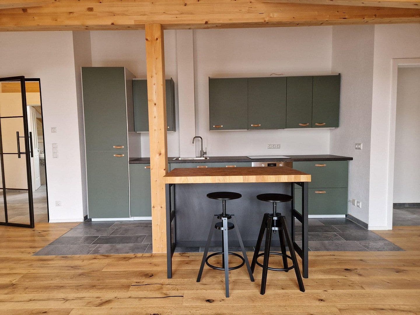 Pronájem bytu 4+1 140 m², Otto-Geist-Straße 17, Eiselfing, Bavorsko Pronájem bytu 4+1 140 m², Otto-Geist-Straße 17, Eiselfing, Bavorsko