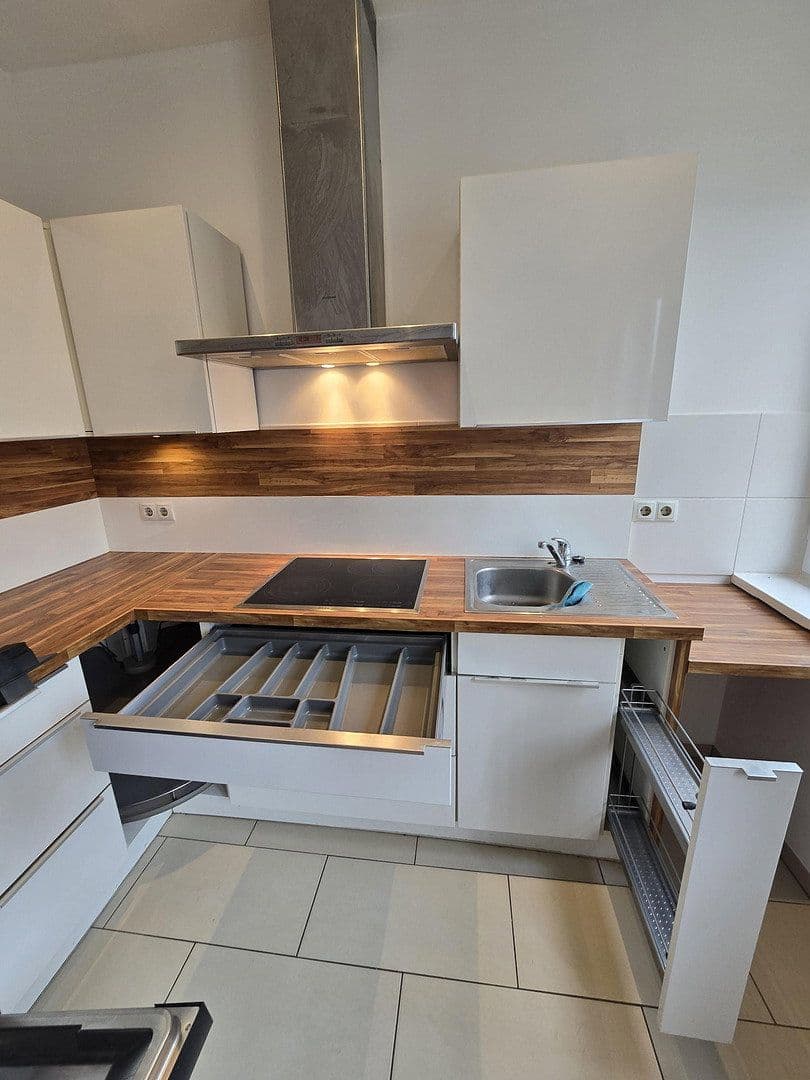 Pronájem bytu 4+kk 114 m², Gerhart-Hauptmann Straße 43/45, Teltow, Braniborsko Pronájem bytu 4+kk 114 m², Gerhart-Hauptmann Straße 43/45, Teltow, Braniborsko