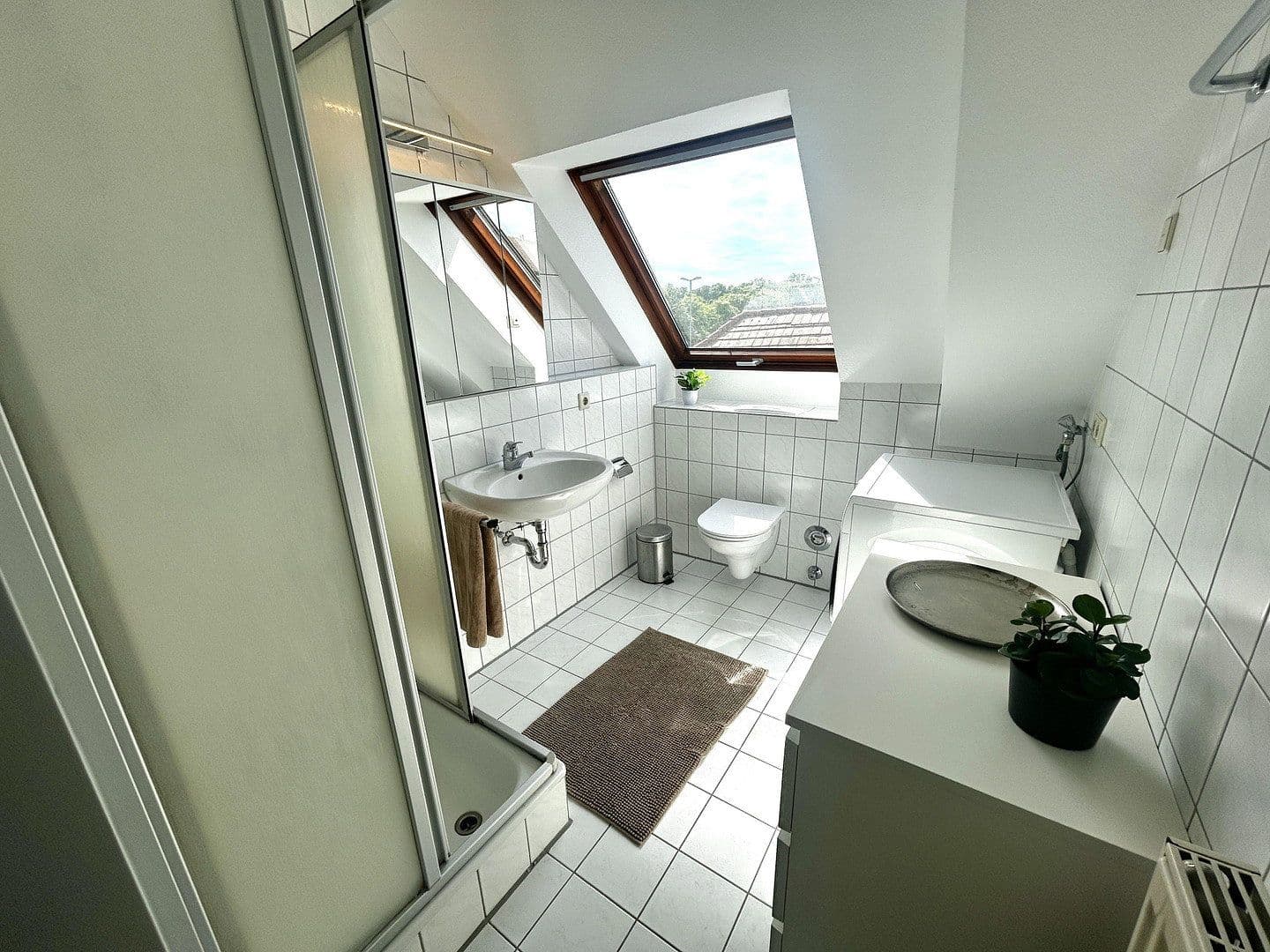 Pronájem bytu 2+1 44 m², Ludwigsburg, Bádensko-Württembersko Pronájem bytu 2+1 44 m², Ludwigsburg, Bádensko-Württembersko