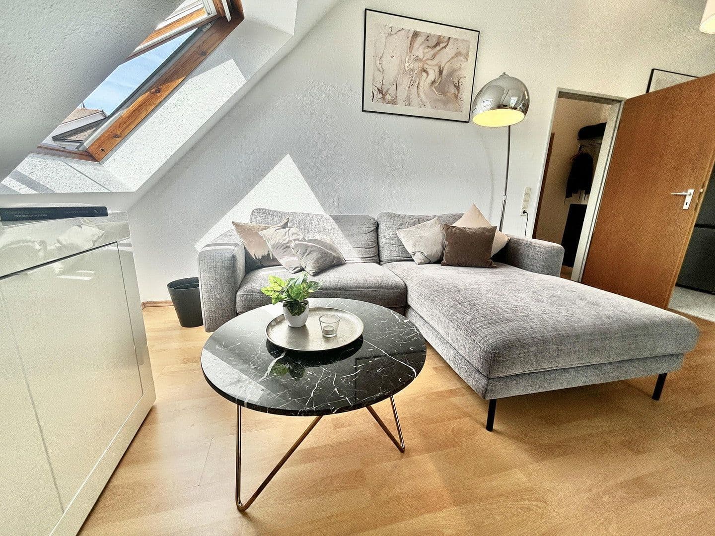 Pronájem bytu 2+1 44 m², Ludwigsburg, Bádensko-Württembersko Pronájem bytu 2+1 44 m², Ludwigsburg, Bádensko-Württembersko