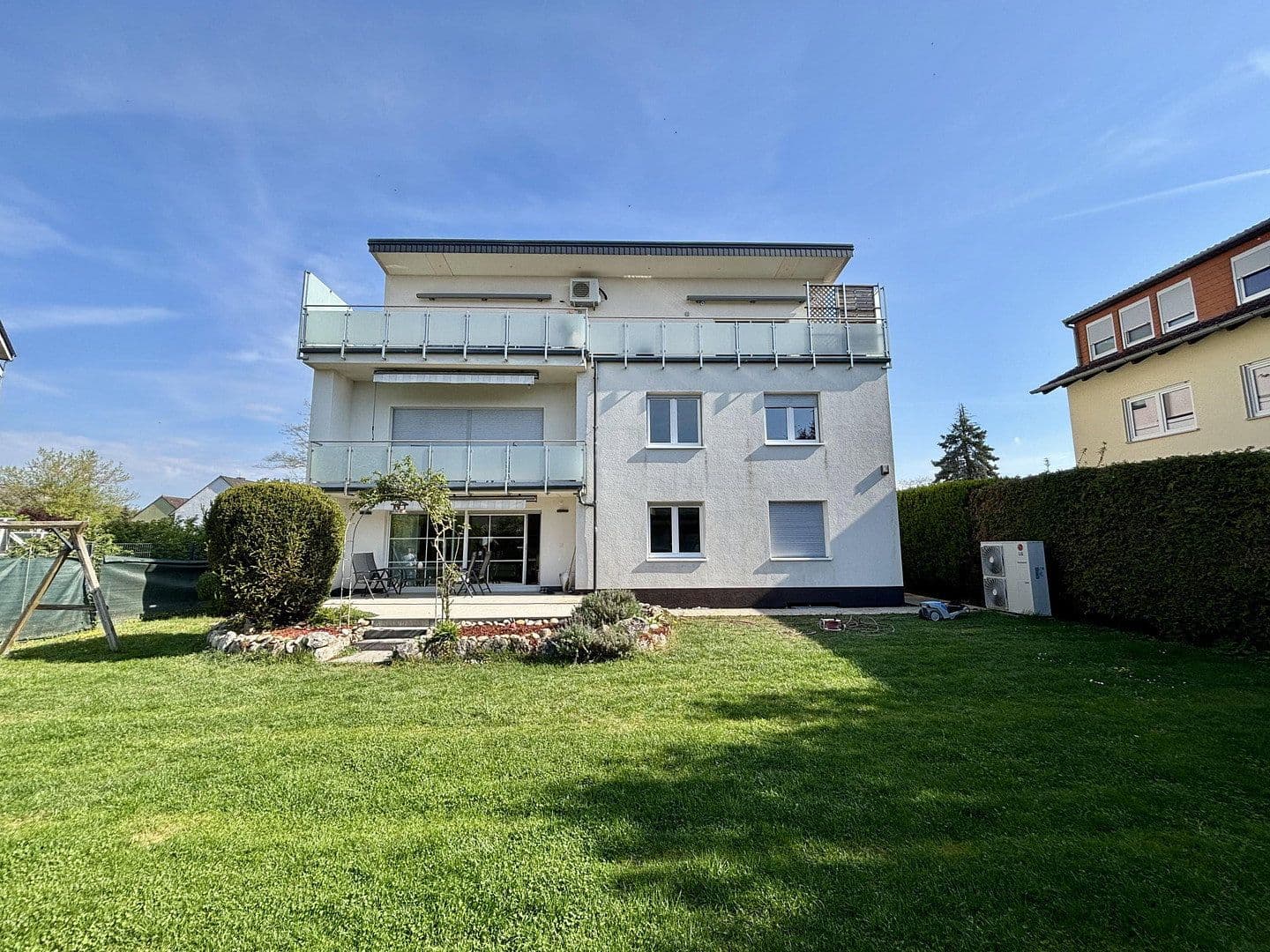 Prodej domu 400 m², pozemek 1.000 m², Heusenstamm, Hessen Prodej domu 400 m², pozemek 1.000 m², Heusenstamm, Hessen