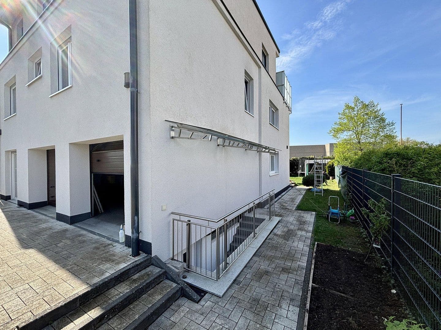 Prodej domu 400 m², pozemek 1.000 m², Heusenstamm, Hessen Prodej domu 400 m², pozemek 1.000 m², Heusenstamm, Hessen