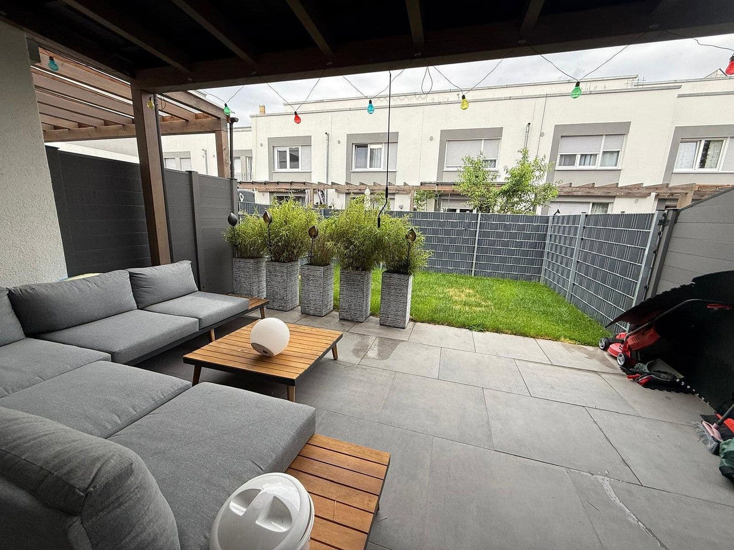 Pronájem domu 138 m², pozemek 100 m², Uli-biesinger-weg 7d, Augsburg, Bavorsko Pronájem domu 138 m², pozemek 100 m², Uli-biesinger-weg 7d, Augsburg, Bavorsko
