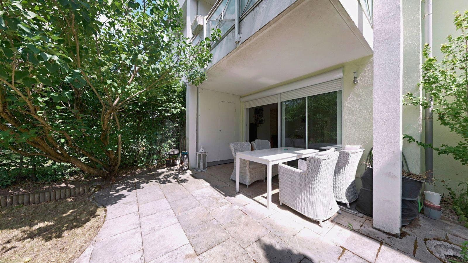 Pronájem bytu 3+1 85 m², Friedenspromenade 20, München, Bavorsko Pronájem bytu 3+1 85 m², Friedenspromenade 20, München, Bavorsko