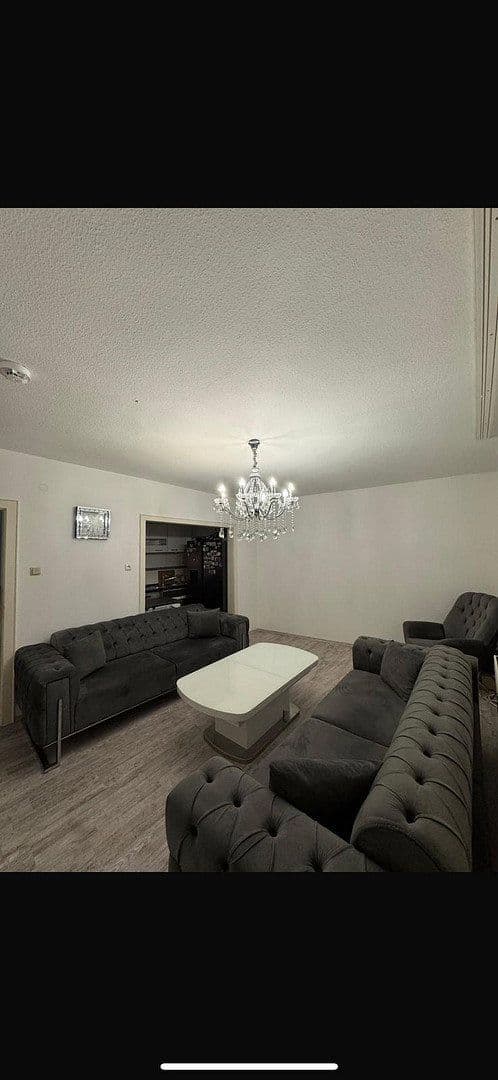 Pronájem bytu 2+1 50 m², Margaretenstr. 27, Oberhausen, Severní Porýní-Vestfálsko Pronájem bytu 2+1 50 m², Margaretenstr. 27, Oberhausen, Severní Porýní-Vestfálsko