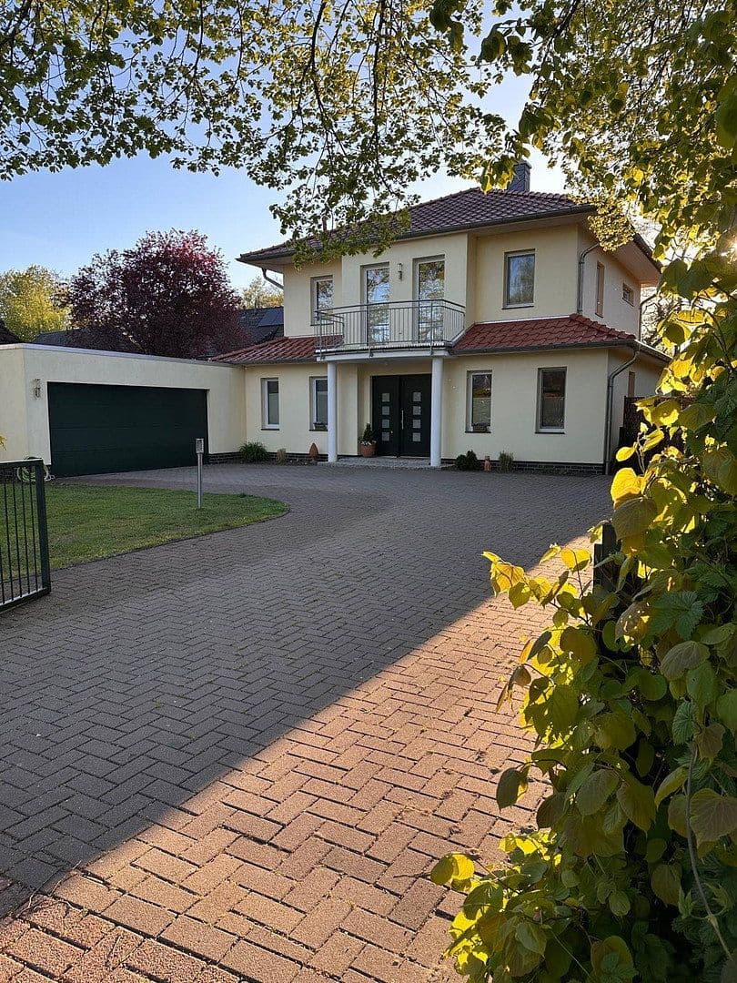 Prodej domu 149 m², pozemek 1.000 m², Hude (Oldenburg), Dolní Sasko Prodej domu 149 m², pozemek 1.000 m², Hude (Oldenburg), Dolní Sasko
