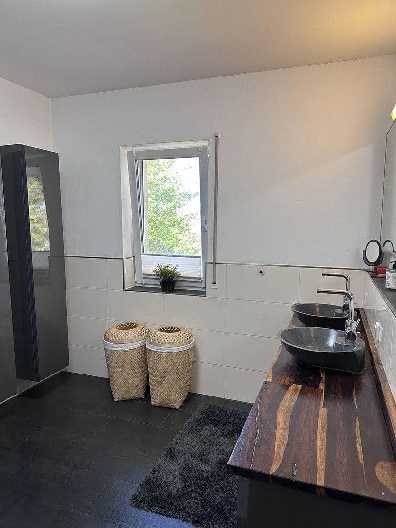 Prodej domu 149 m², pozemek 1.000 m², Hude (Oldenburg), Dolní Sasko Prodej domu 149 m², pozemek 1.000 m², Hude (Oldenburg), Dolní Sasko