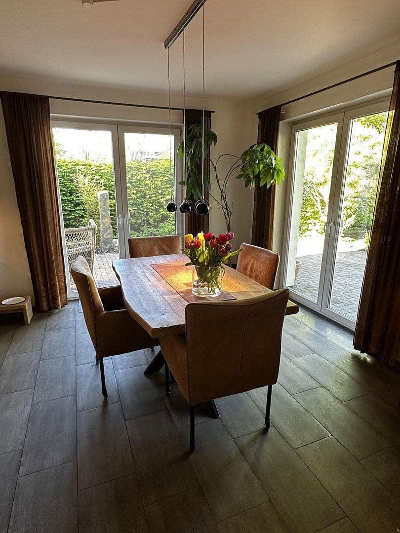 Prodej domu 149 m², pozemek 1.000 m², Hude (Oldenburg), Dolní Sasko Prodej domu 149 m², pozemek 1.000 m², Hude (Oldenburg), Dolní Sasko