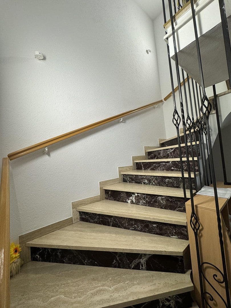 Prodej domu 160 m², pozemek 500 m², Olching, Bavorsko Prodej domu 160 m², pozemek 500 m², Olching, Bavorsko