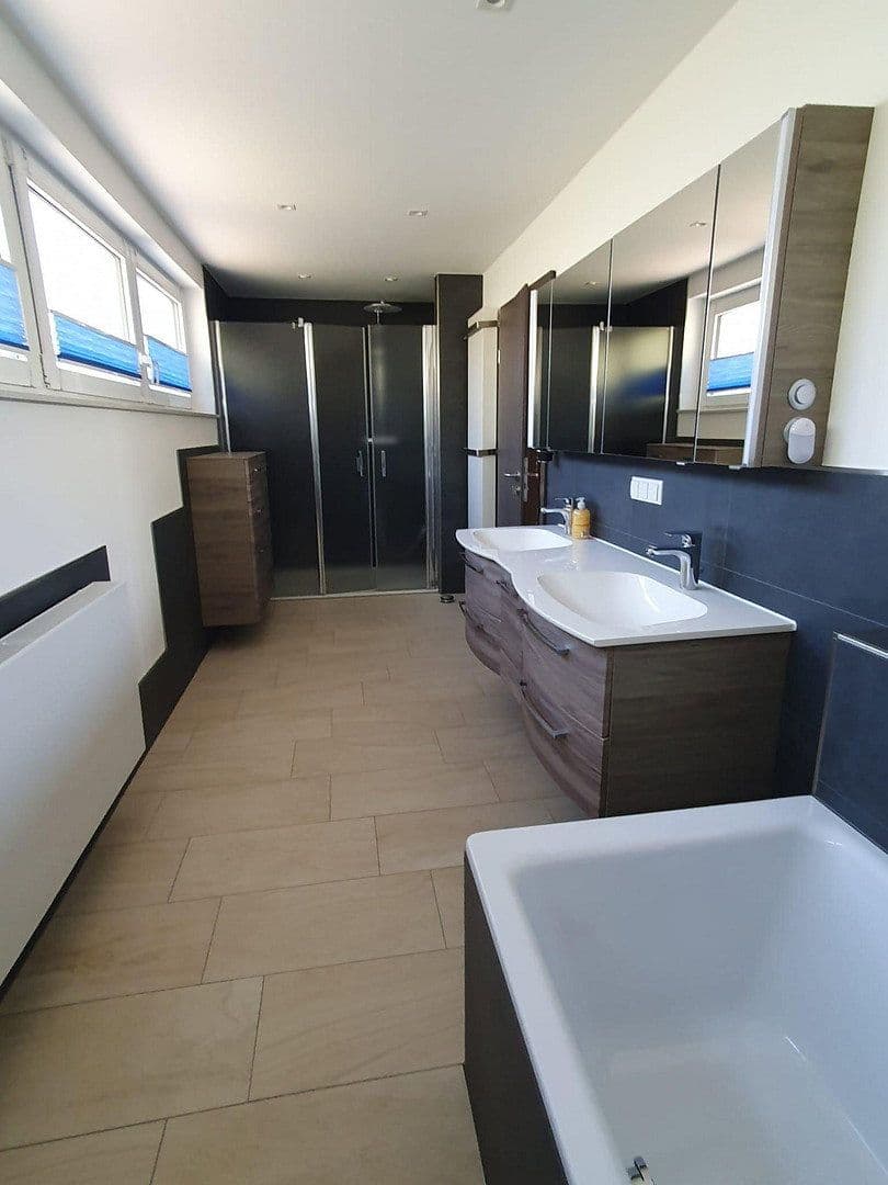 Prodej domu 268 m², pozemek 1.099 m², Alfeld (Leine), Dolní Sasko Prodej domu 268 m², pozemek 1.099 m², Alfeld (Leine), Dolní Sasko