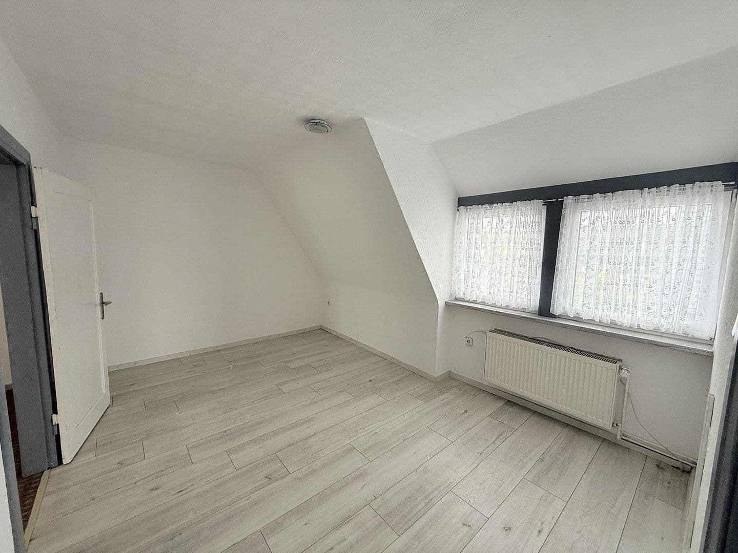 Prodej domu 109 m², pozemek 351 m², Neu Wulmstorf, Dolní Sasko Prodej domu 109 m², pozemek 351 m², Neu Wulmstorf, Dolní Sasko