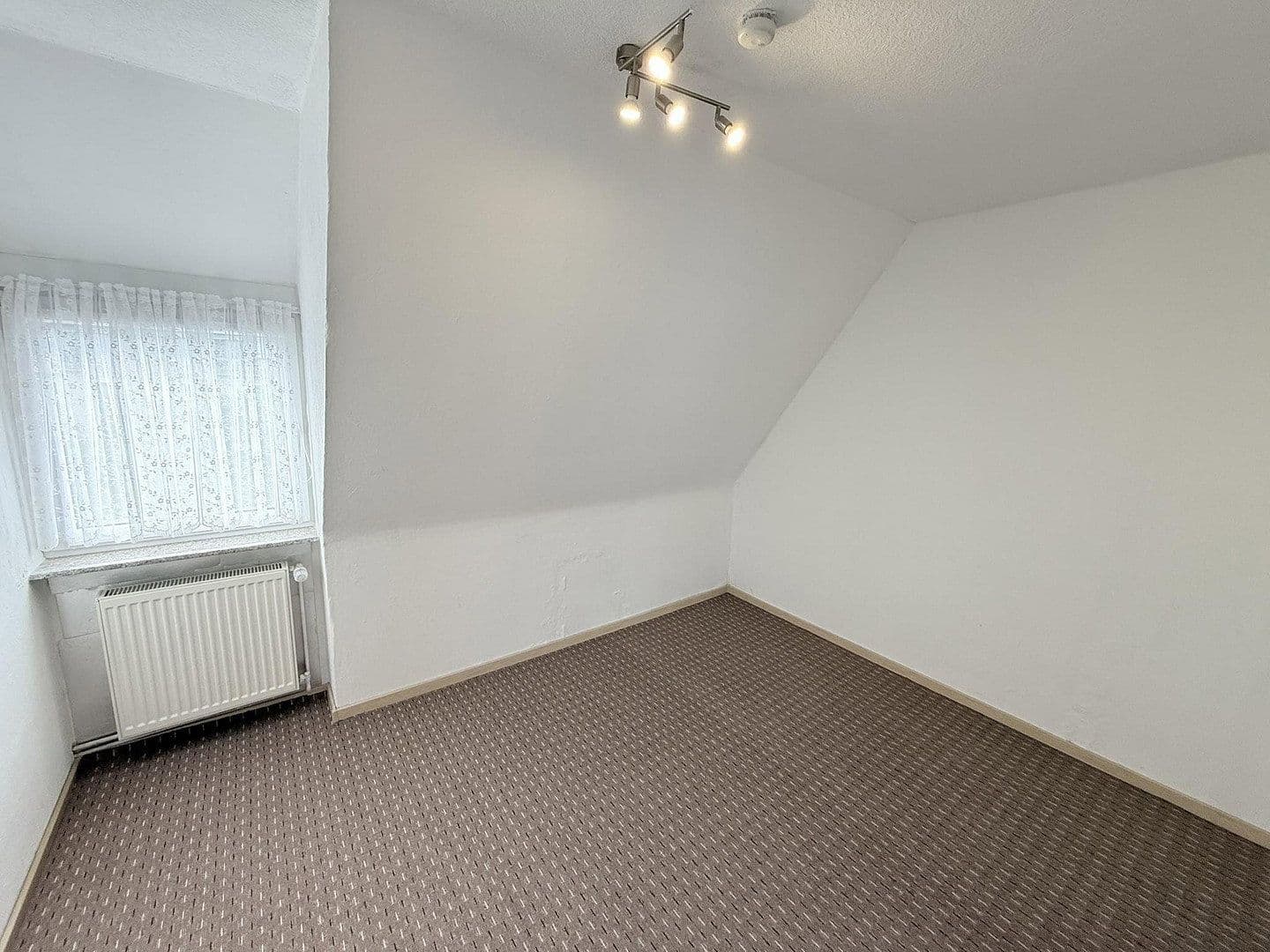 Prodej domu 109 m², pozemek 351 m², Neu Wulmstorf, Dolní Sasko Prodej domu 109 m², pozemek 351 m², Neu Wulmstorf, Dolní Sasko