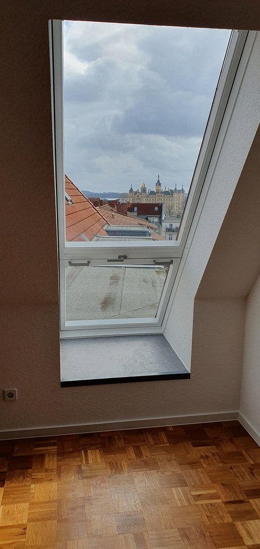Pronájem bytu 3+1 58 m², Lobedanzgang 10, Schwerin, Mecklenburg-Vorpommern Pronájem bytu 3+1 58 m², Lobedanzgang 10, Schwerin, Mecklenburg-Vorpommern