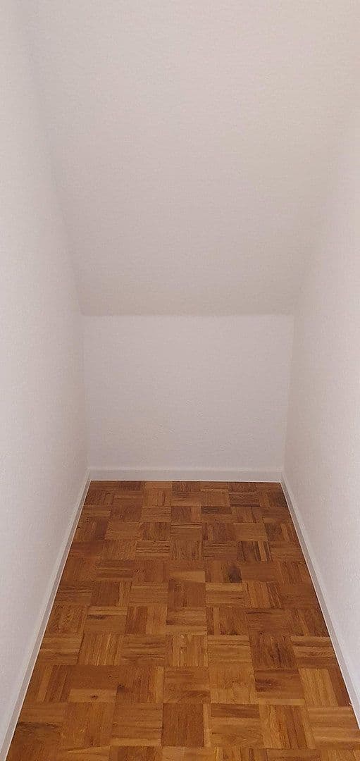 Pronájem bytu 3+1 58 m², Lobedanzgang 10, Schwerin, Mecklenburg-Vorpommern Pronájem bytu 3+1 58 m², Lobedanzgang 10, Schwerin, Mecklenburg-Vorpommern