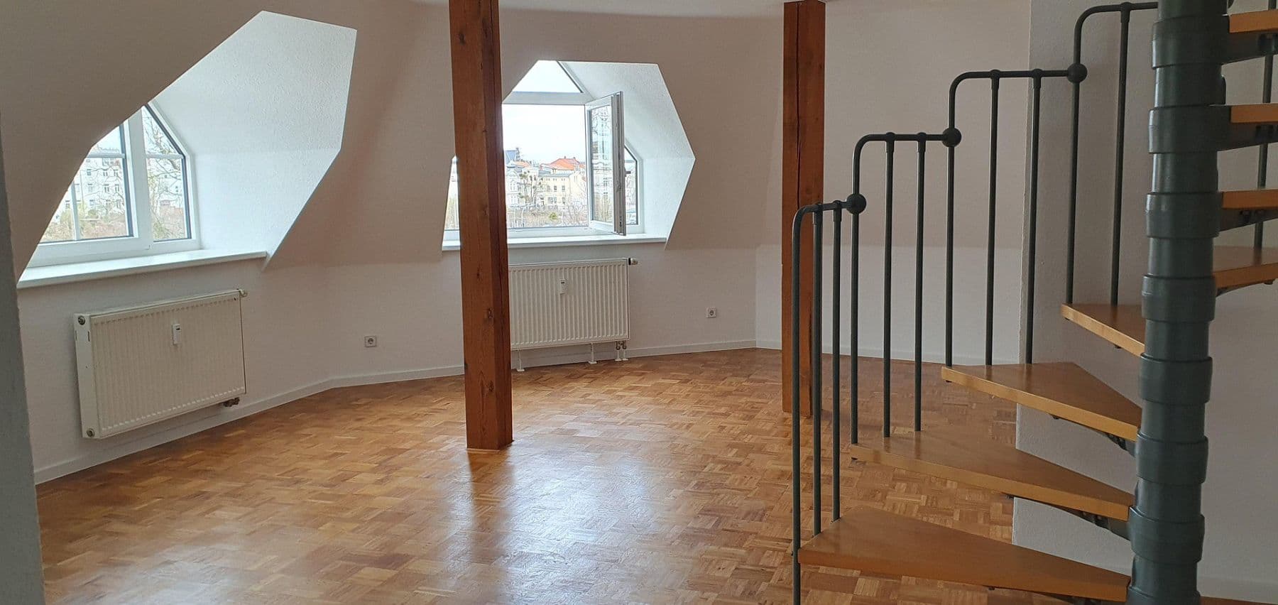 Pronájem bytu 3+1 58 m², Lobedanzgang 10, Schwerin, Mecklenburg-Vorpommern Pronájem bytu 3+1 58 m², Lobedanzgang 10, Schwerin, Mecklenburg-Vorpommern