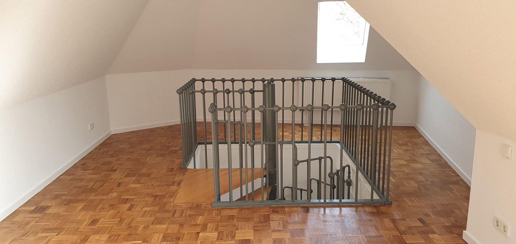 Pronájem bytu 3+1 58 m², Lobedanzgang 10, Schwerin, Mecklenburg-Vorpommern Pronájem bytu 3+1 58 m², Lobedanzgang 10, Schwerin, Mecklenburg-Vorpommern