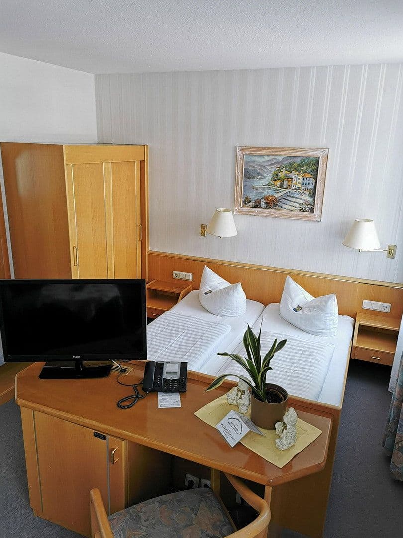 Prodej nebytového prostoru 1.960 m², Dingelstädter Str. 43, Heilbad Heiligenstadt, Durynsko Prodej nebytového prostoru 1.960 m², Dingelstädter Str. 43, Heilbad Heiligenstadt, Durynsko