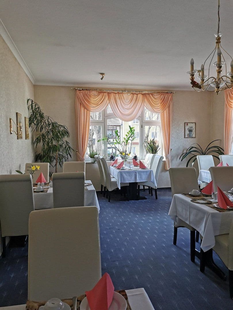 Prodej nebytového prostoru 1.960 m², Dingelstädter Str. 43, Heilbad Heiligenstadt, Durynsko Prodej nebytového prostoru 1.960 m², Dingelstädter Str. 43, Heilbad Heiligenstadt, Durynsko